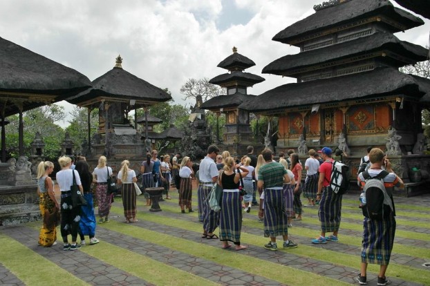 Alltag auf Bali: Touristenmassen an den Sehenswürdigkeiten