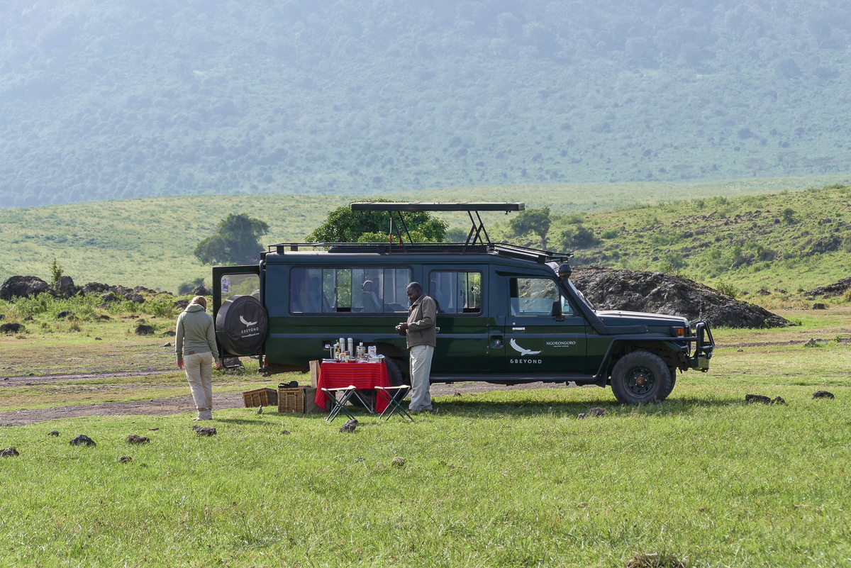 Ngorongoro Krater Fruehstueck“ srcset=